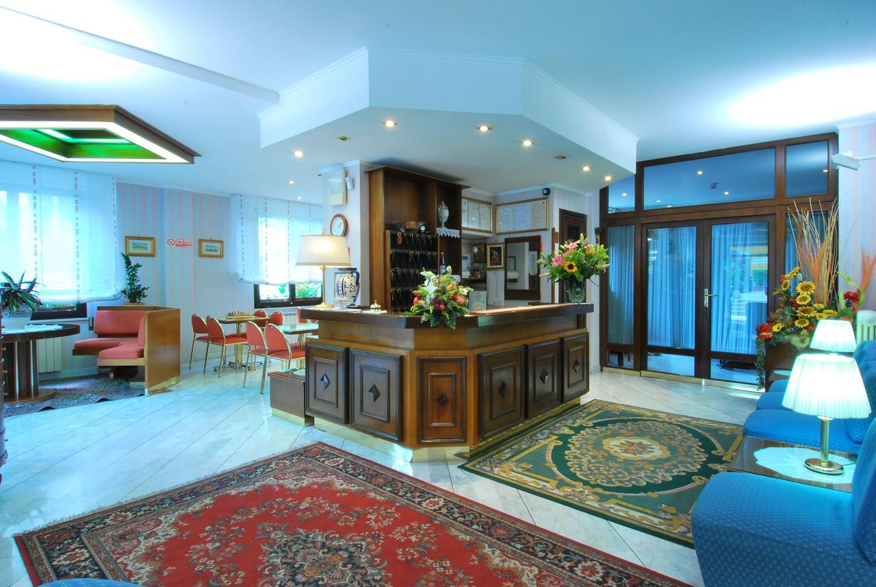 Hotel Ambrosi Fiuggi Esterno foto