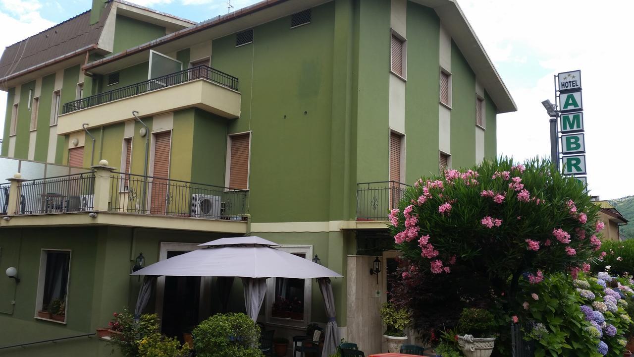 Hotel Ambrosi Fiuggi Esterno foto