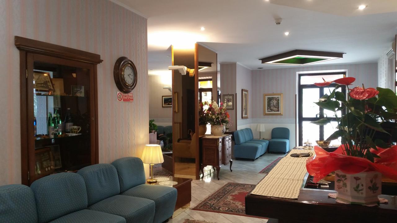 Hotel Ambrosi Fiuggi Esterno foto