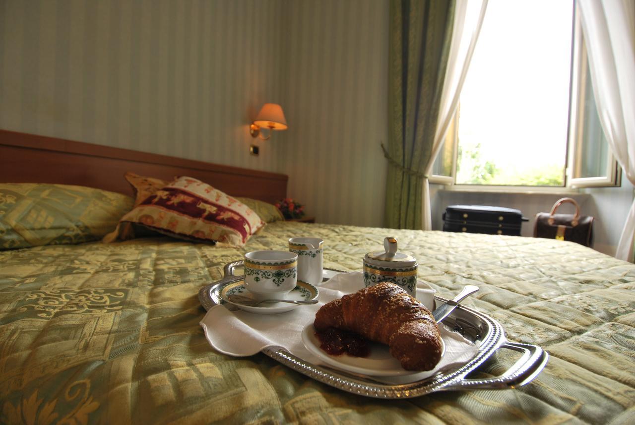 Hotel Ambrosi Fiuggi Esterno foto