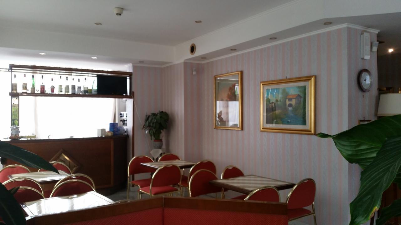 Hotel Ambrosi Fiuggi Esterno foto